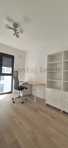 Apartament cu 3 camere decomandat în Domenii
