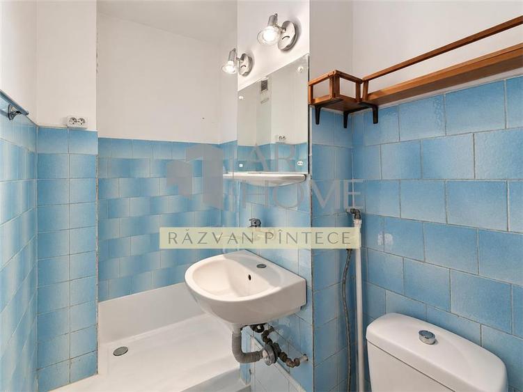 Apartament cu 4 camere decomandat, mobilat în Vest