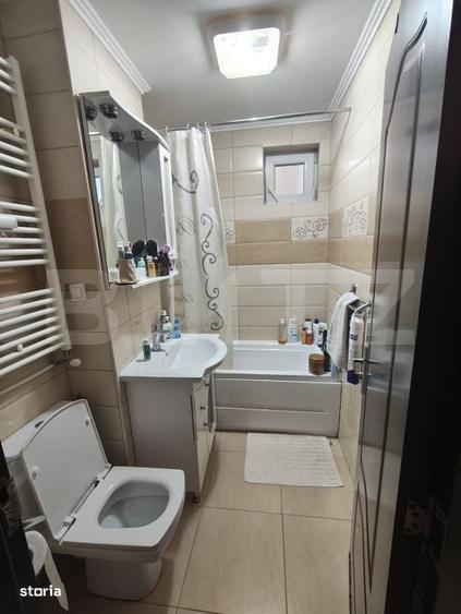 Apartament cu 4 camere decomandat în Decebal