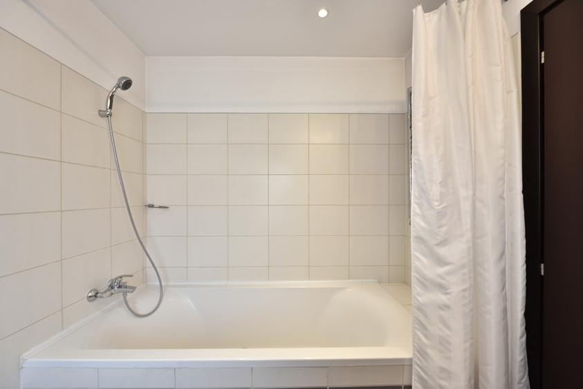Apartament cu 2 camere semidecomandat în Iancu Nicolae