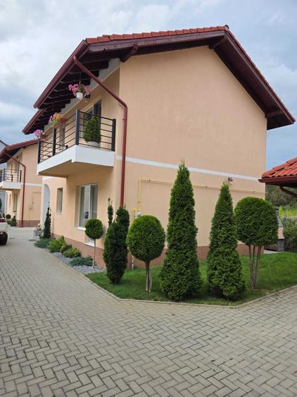 Casă cu 3 camere în Central