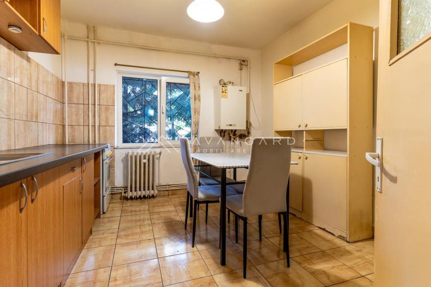 Apartament cu 2 camere decomandat, mobilat în Mărăști