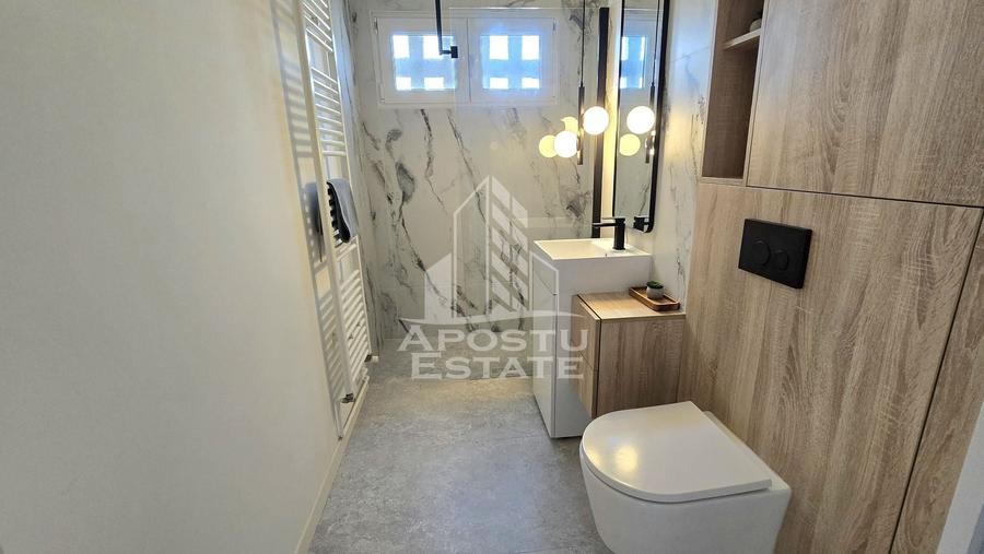 Apartament cu 3 camere semidecomandat, mobilat în Circumvalațiunii