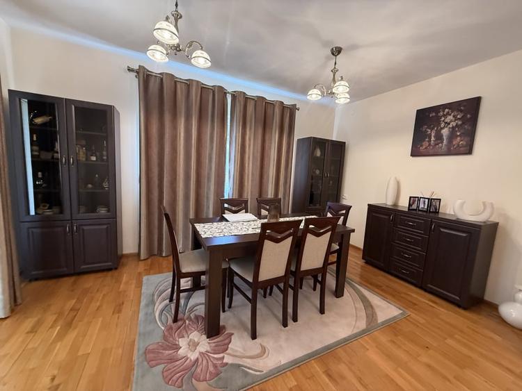 Casă individuală cu 4 camere cu Canalizare în Cetate