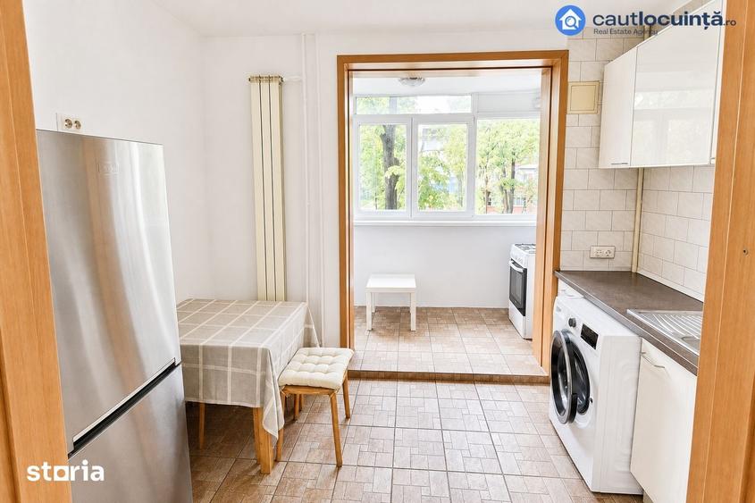Apartament cu 3 camere semidecomandat în Titan