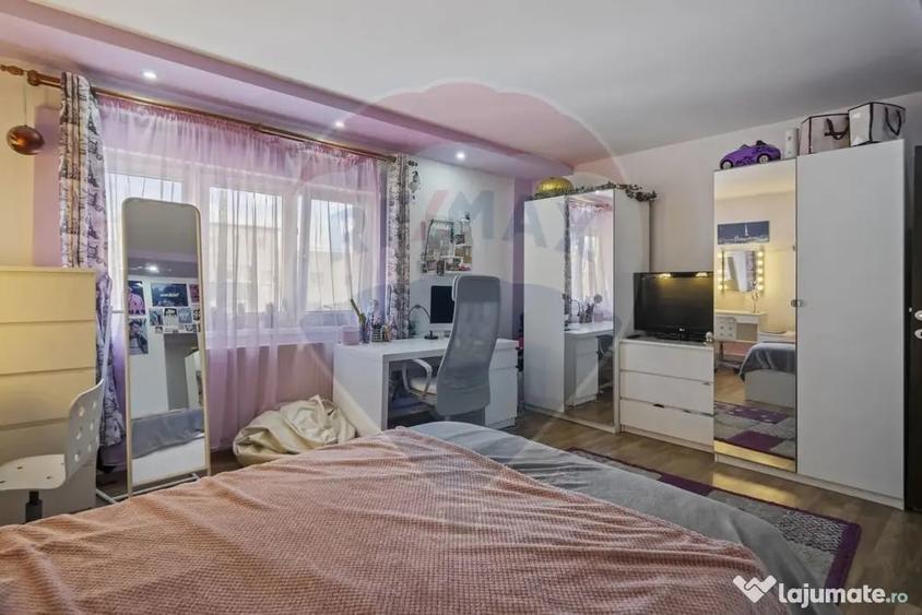 Apartament cu 4 camere decomandat în Sebastian