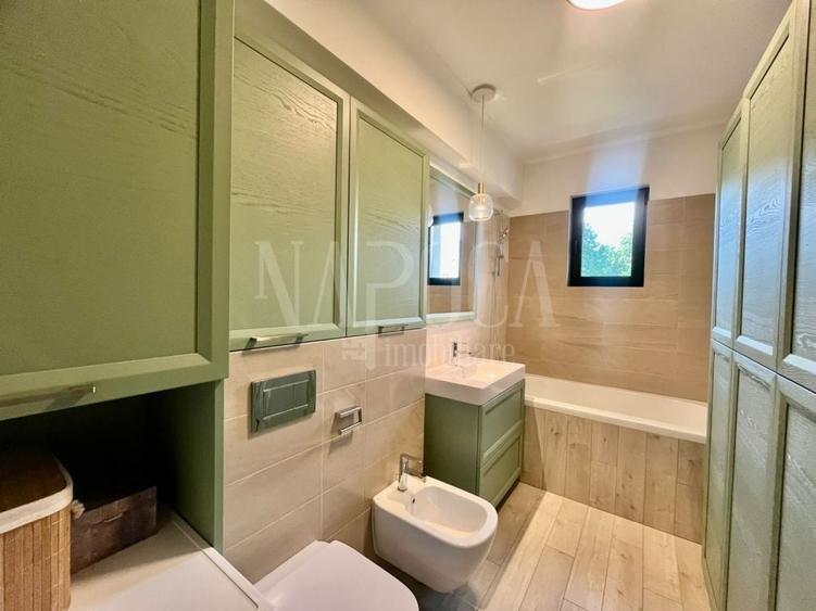 Apartament cu 4 camere semidecomandat în Central
