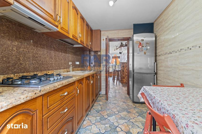 Apartament cu 3 camere, mobilat în Central