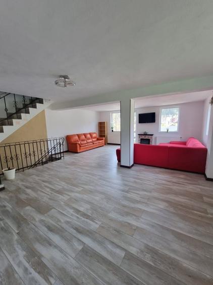 Hotel/Pensiune, de 222 mp, în Zamora