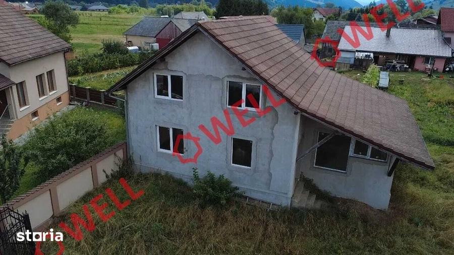 Casă cu 4 camere cu Teren 892 Mp în Întorsura Buzăului