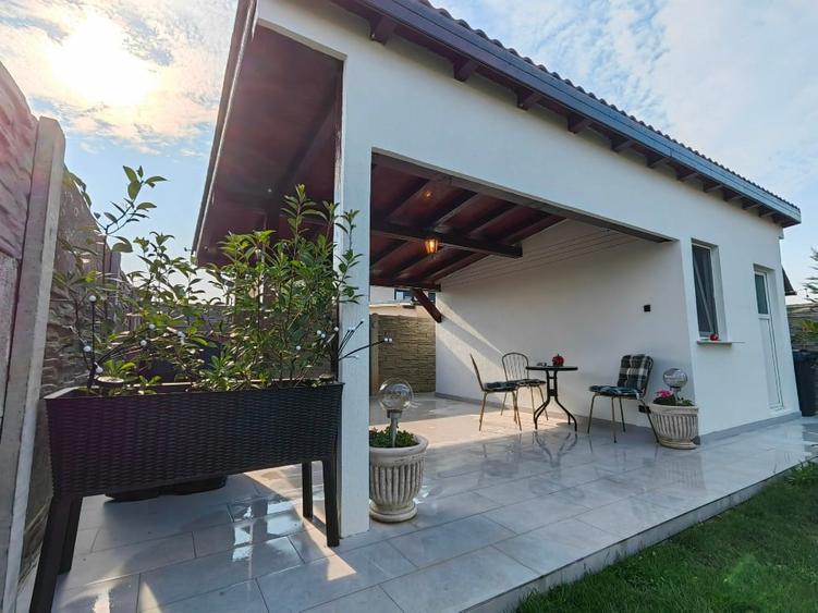 Duplex cu 3 camere cu Canalizare în Moșnița Nouă