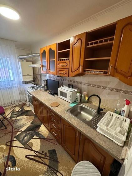 Apartament cu 3 camere decomandat în Obcini