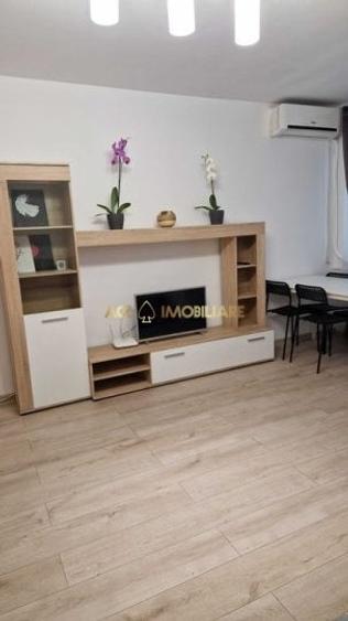 Garsonieră semidecomandată, mobilată în Titan