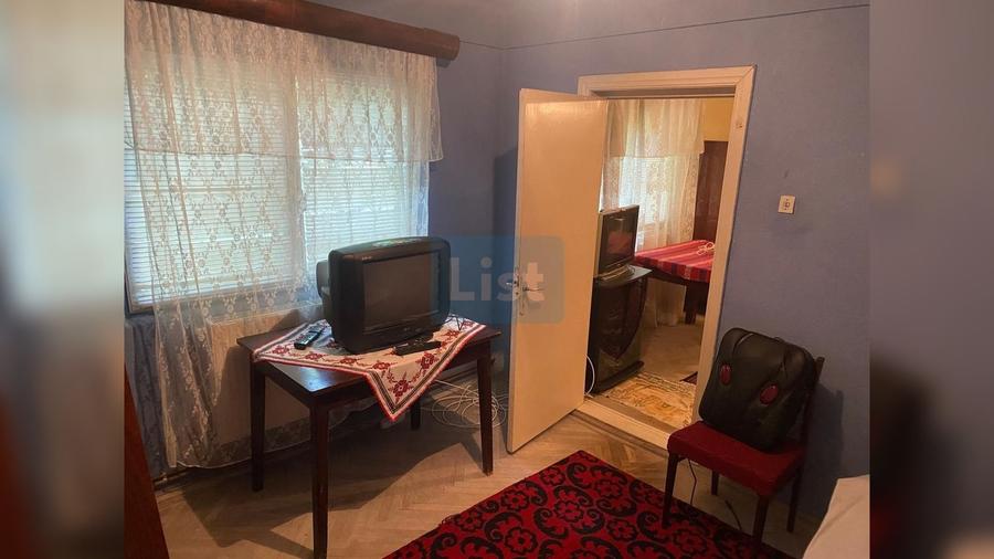 Casă cu 4 camere cu Teren 8 Mp în Central