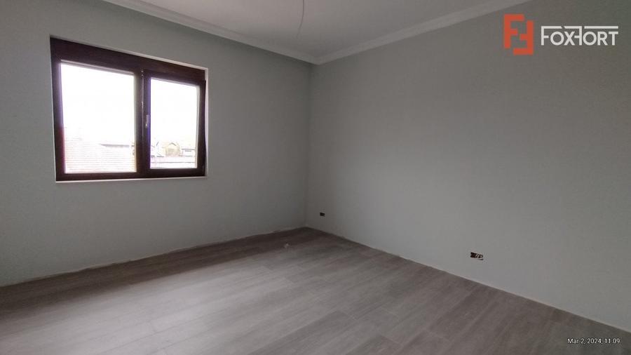 Duplex cu 5 camere cu Canalizare în Săcălaz
