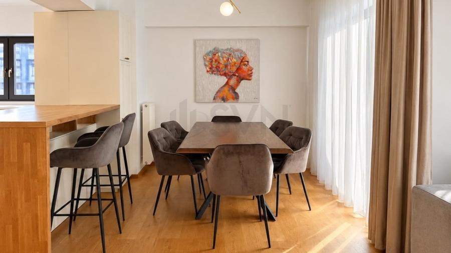 Apartament cu 3 camere decomandat în Aviației