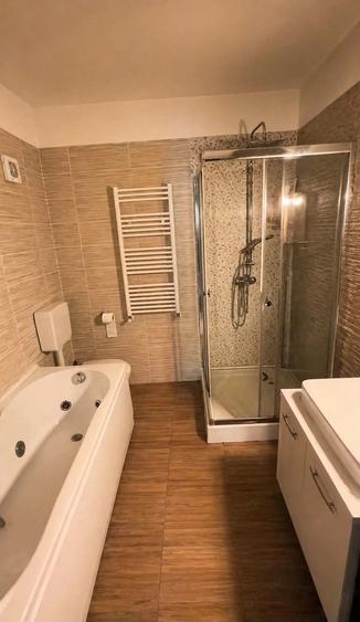 Apartament cu 3 camere decomandat în Sânpetru