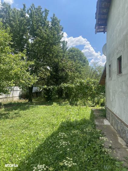 Casă cu 3 camere cu Teren 2000 Mp în Cornu