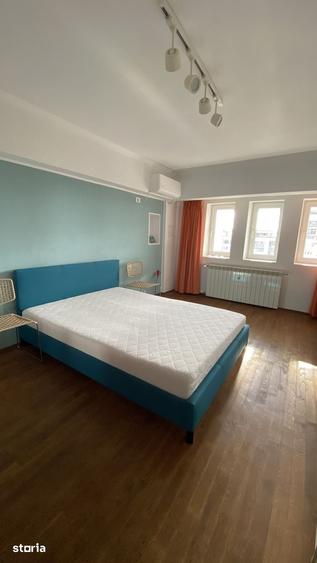 Apartament cu 4 camere în Titan
