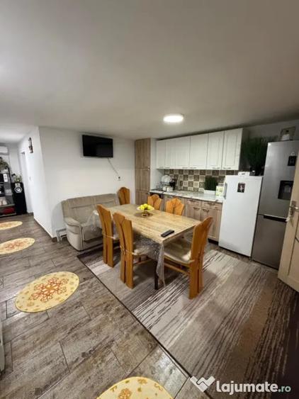 Casă cu 5 camere cu Teren 359 Mp în Brestei