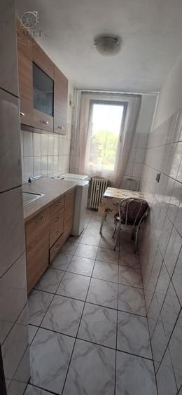 Garsonieră decomandată, mobilată în Brâncoveanu