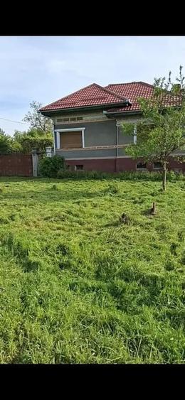 Casă cu 3 camere în Calbor