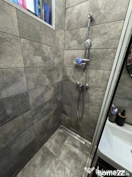Apartament cu 2 camere semidecomandat în 1 Mai