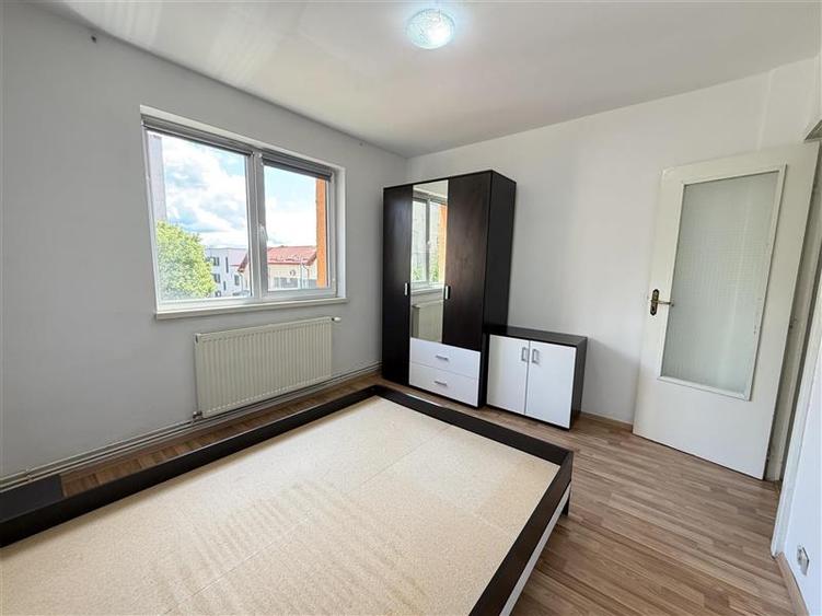 Apartament cu 2 camere decomandat în Griviței