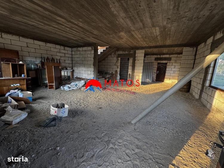Casă cu 4 camere în Vărbila
