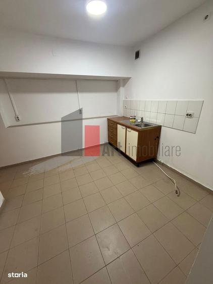 Spațiu comercial, de 241 mp, în 1 Mai