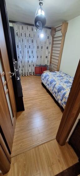 Apartament cu 3 camere decomandat în Nicolae Titulescu