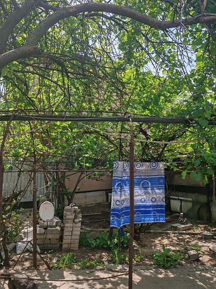 Casă individuală cu 5 camere cu Canalizare în Metalurgiei