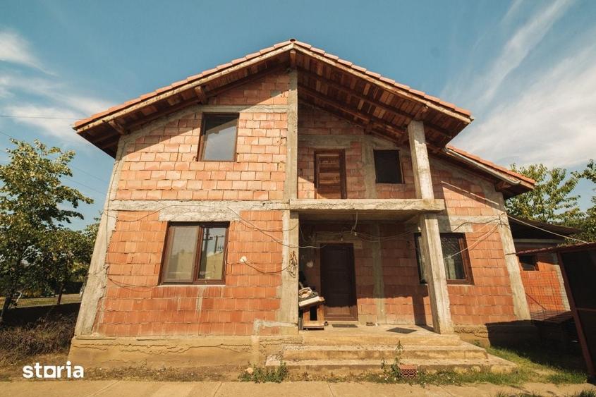 Casă cu 3 camere cu Teren 680 Mp în Aradul Nou