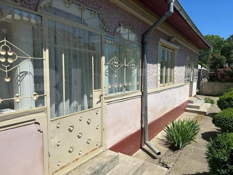 Casă individuală cu 3 camere cu Canalizare în Produlești