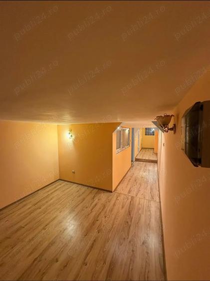 Casă cu 6 camere în Central
