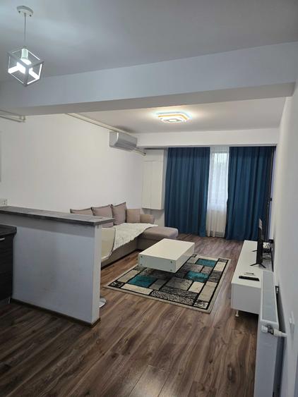 Apartament cu 2 camere decomandat în Exterior Vest