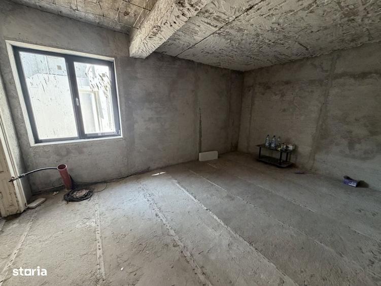 Casă cu 4 camere în Nicolae Bălcescu