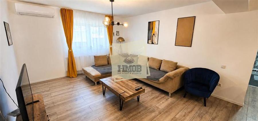 Casă individuală cu 5 camere cu Canalizare în Șura Mare