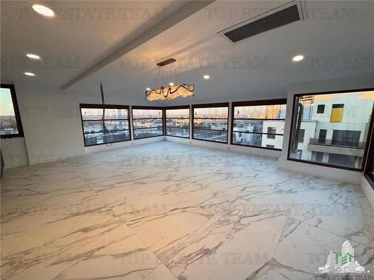 Apartament cu 5 camere decomandat, mobilat în Pipera