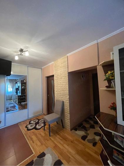 Apartament cu 3 camere decomandat în Ultracentral