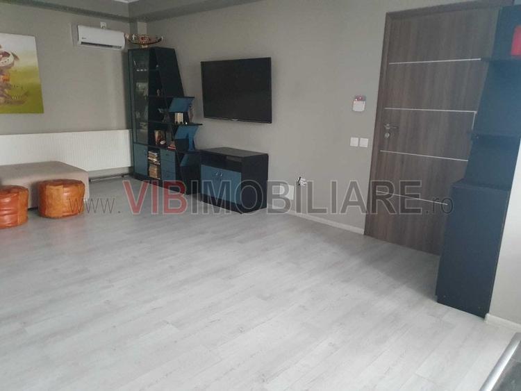 Casă cu 10 camere cu Teren 375 Mp în Mamaia-Sat