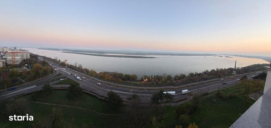Apartament cu 3 camere în Faleză