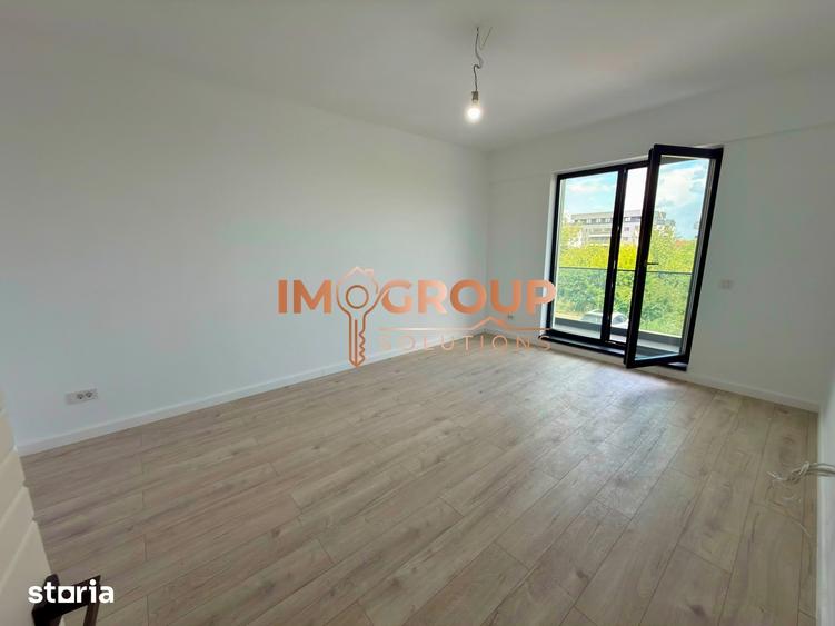 Apartament cu 3 camere decomandat în Voinești