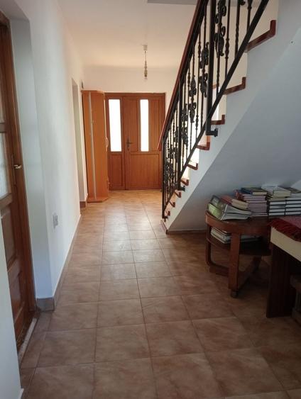 Casă cu 3 camere în Hida