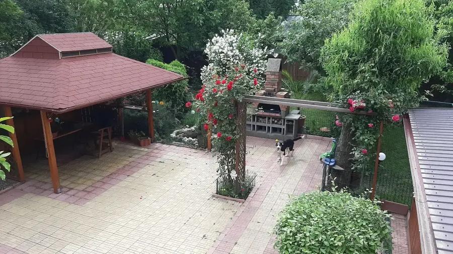 Casă individuală cu 3 camere cu Canalizare în Vest