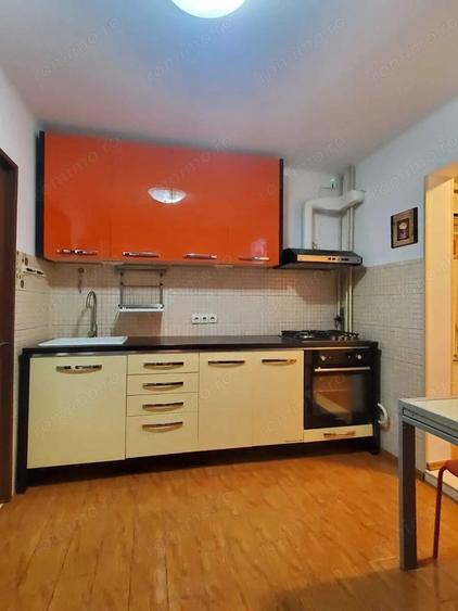 Apartament cu 2 camere decomandat în Sebastian