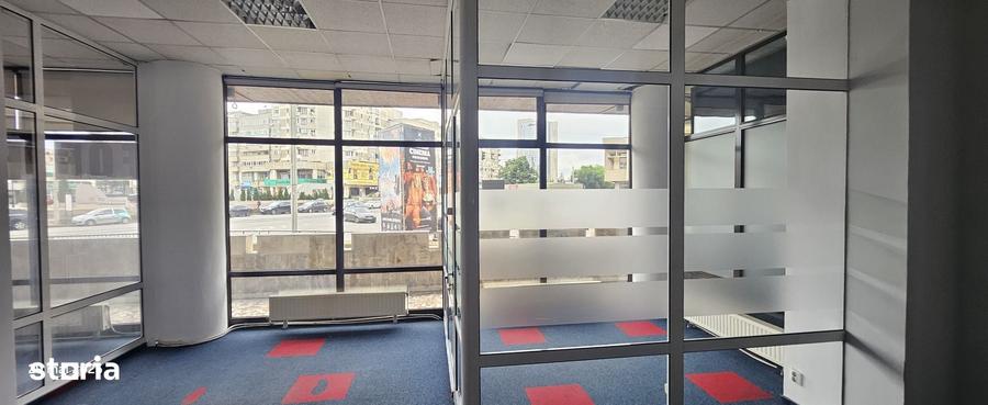 Spațiu comercial, de 184 mp, în Centru Civic