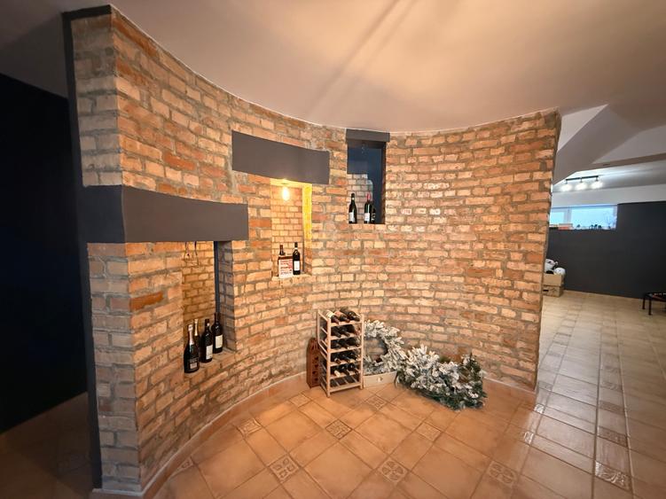 Casă individuală cu 5 camere cu Teren 1000 Mp în Corbeanca