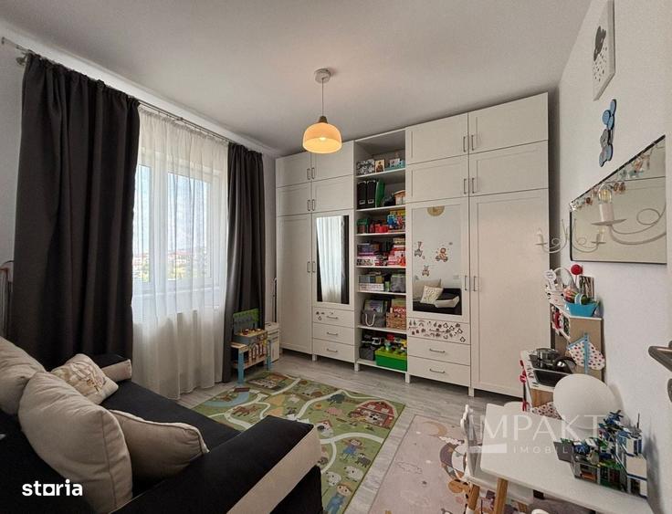 Apartament cu 3 camere semidecomandat în Zorilor