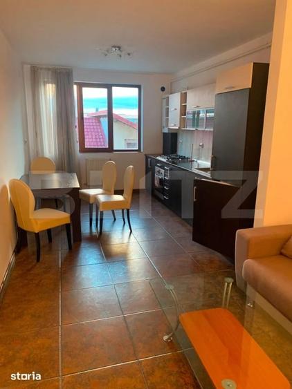 Apartament cu 3 camere decomandat, mobilat în Florești